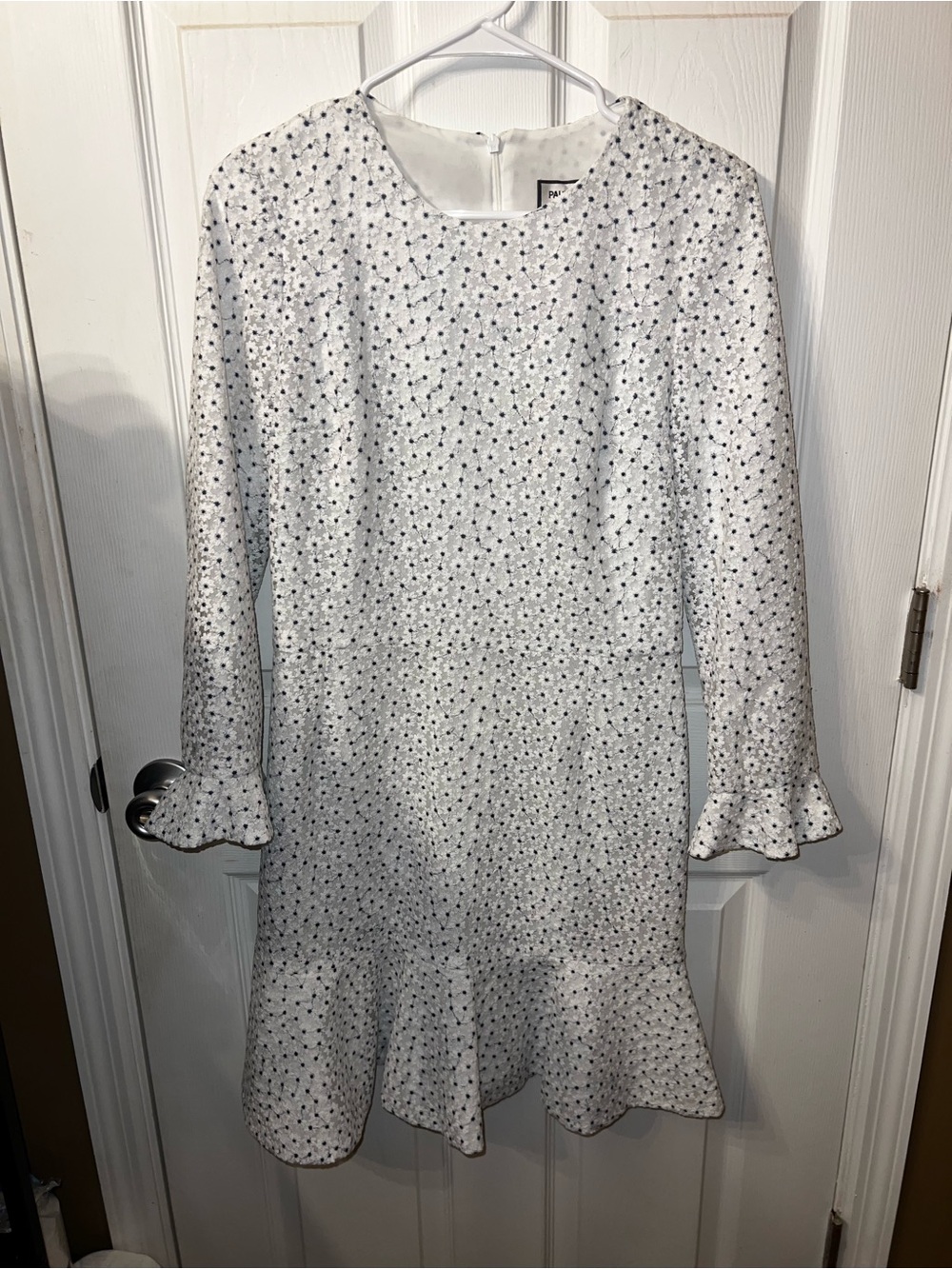 PAUL & JOE PARIS White Floral Eyelet Ruffle Hem Long Sleeve Dress EU 40 US 8